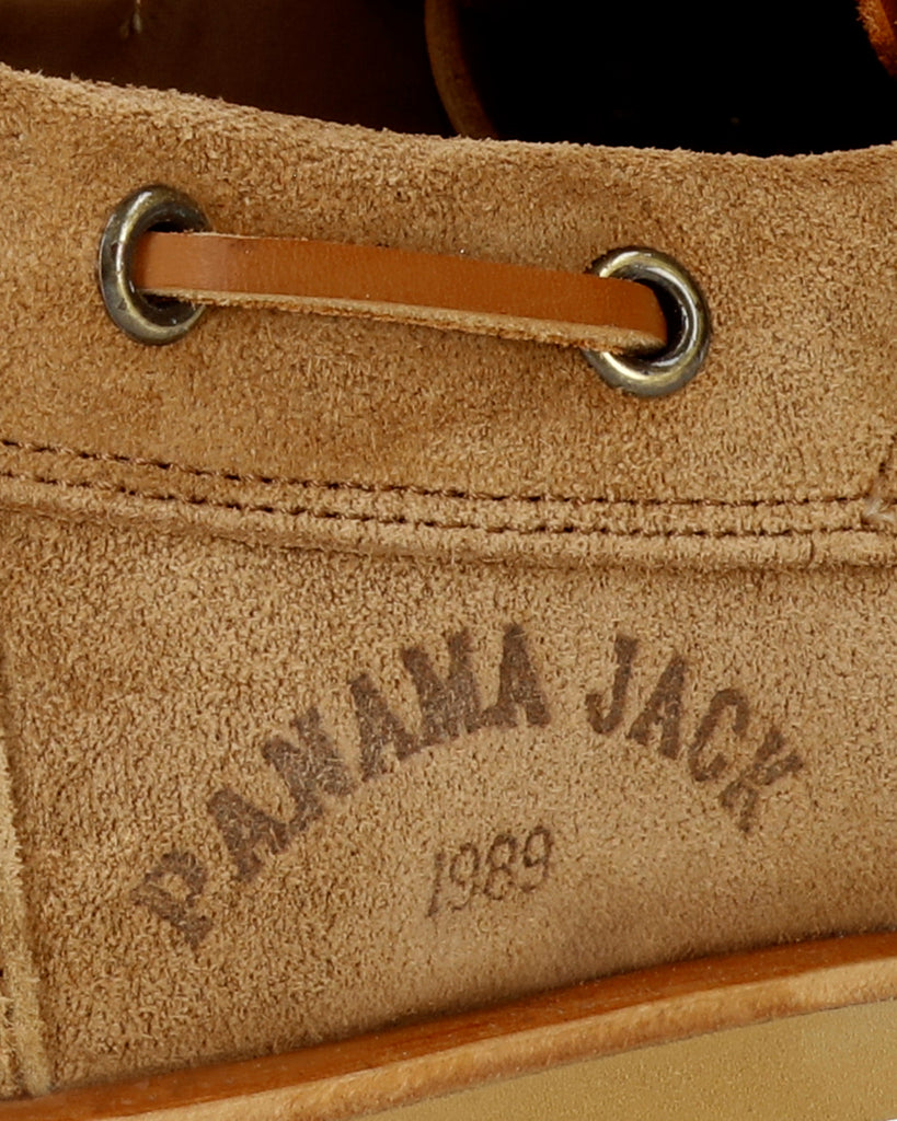 Boat náutico de piel con forro interior de piel. cuero