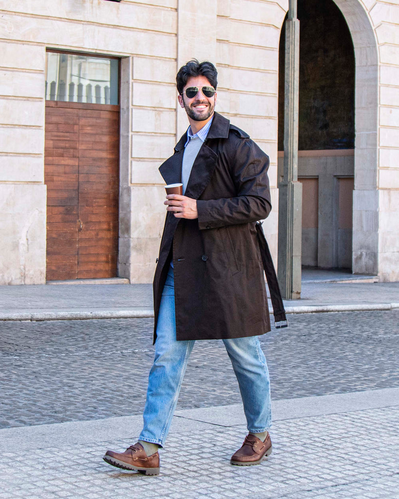 Boat náutico de piel con forro interior de piel. cuero