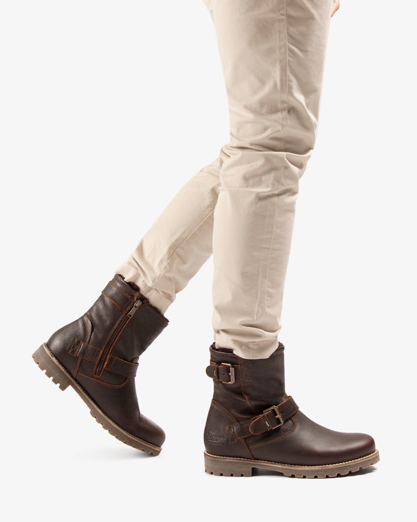 Faust botas de piel con forro interior de pelo. castaño