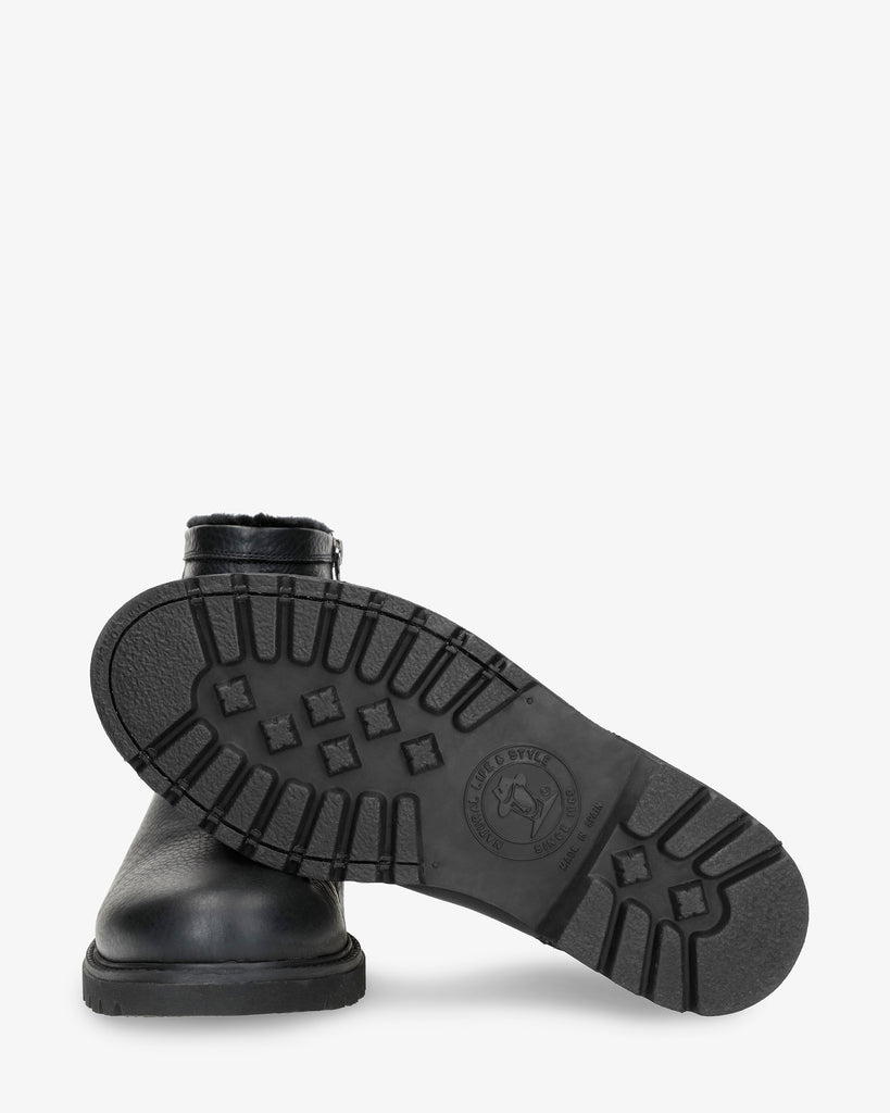 Fedrik botas de piel con forro interior de pelo. negro