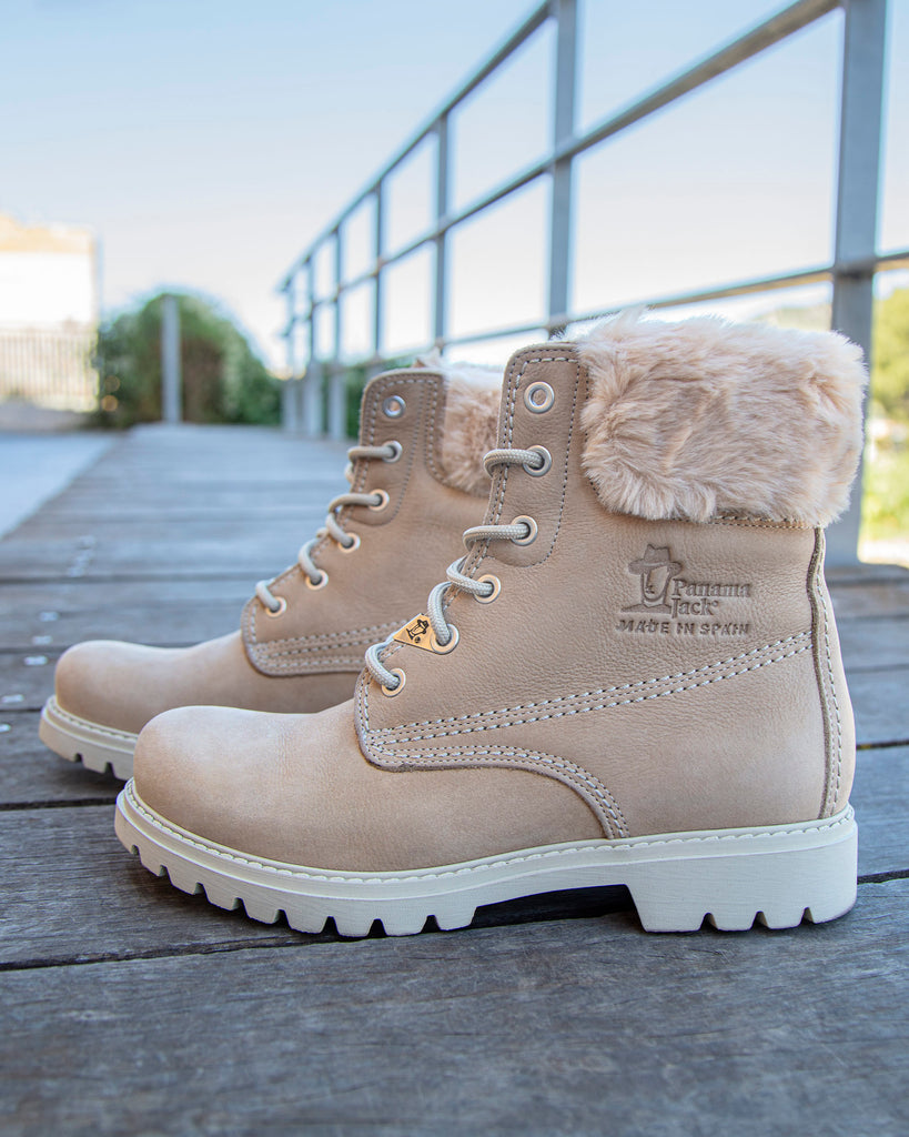 Felicia botas de piel con forro interior de pelo. crudo