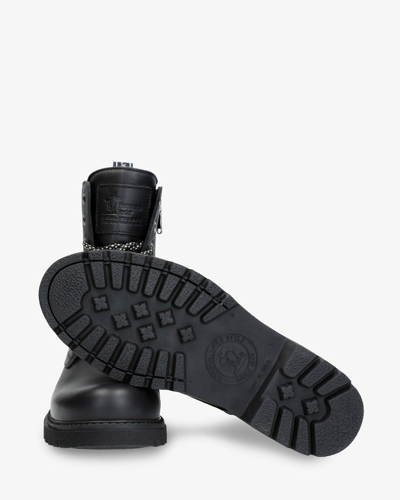 Frisia botas de piel con forro interior de piel. negro