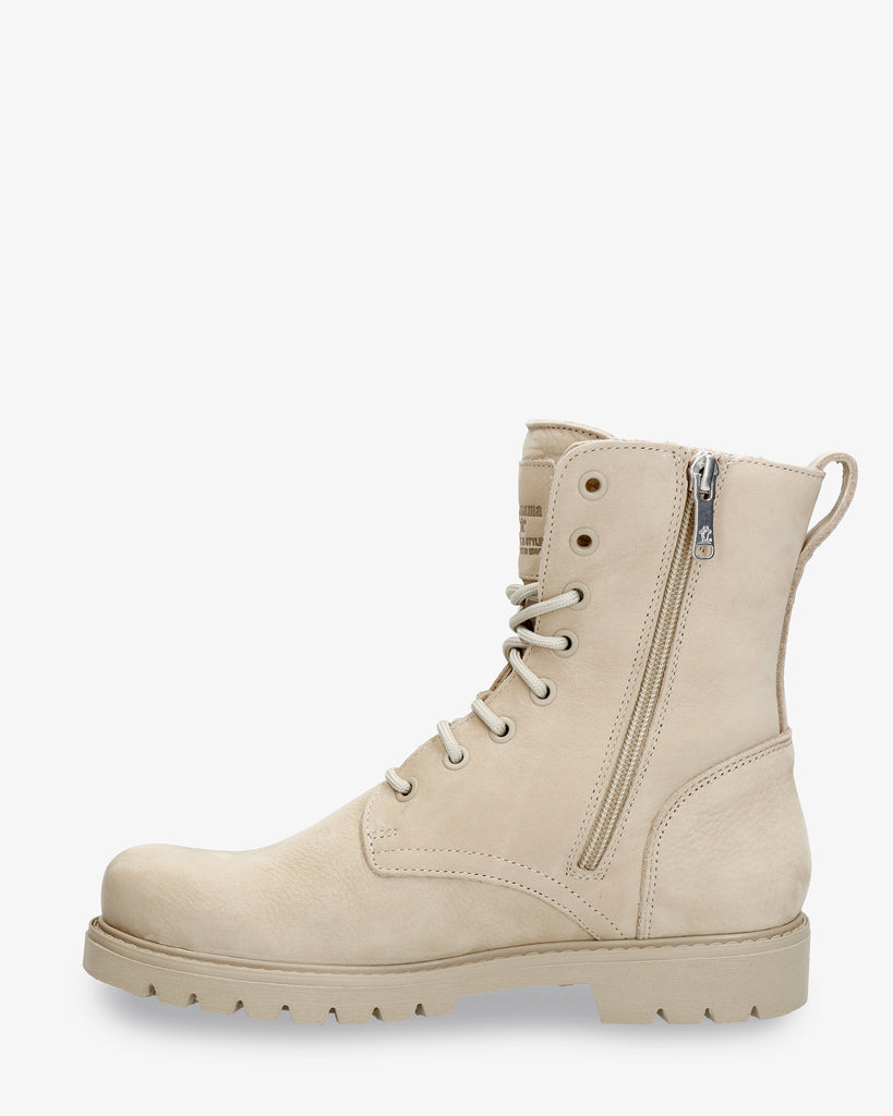 Frisia botas de piel con forro interior de piel. crudo