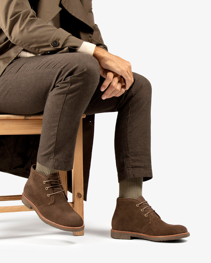 Gael botín de piel con forro interior de piel. humo