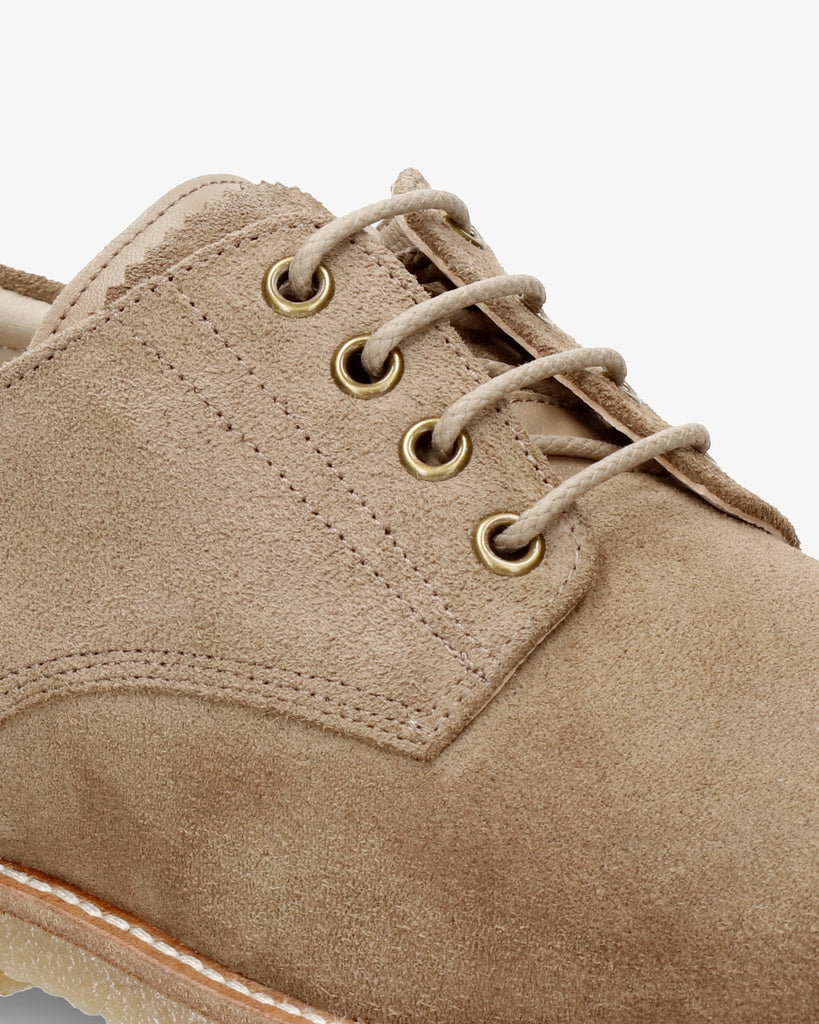 Gante zapatos de piel con forro interior de piel. taupe