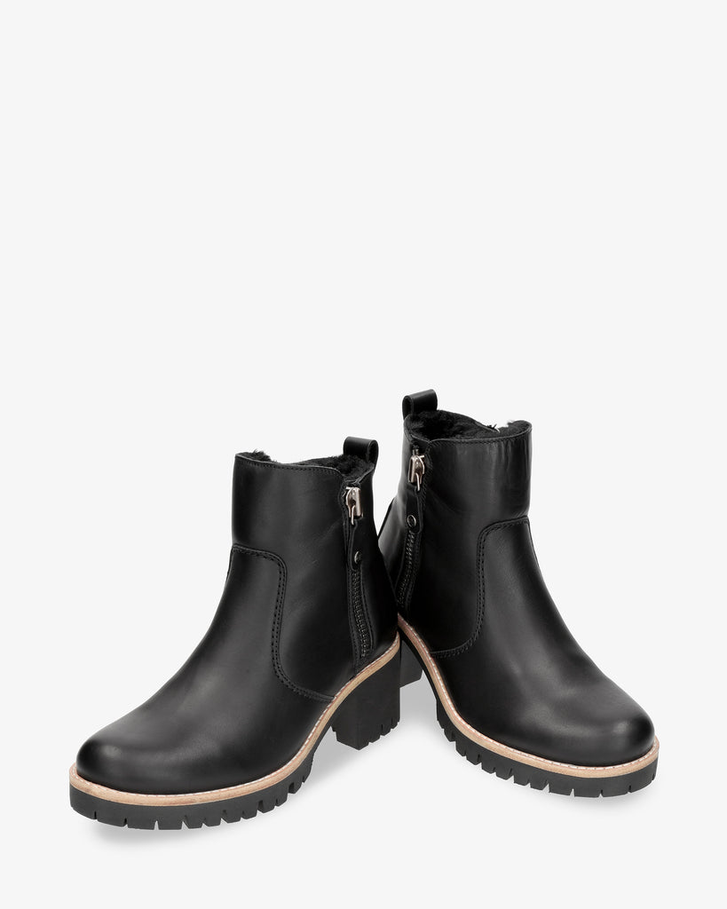 Pauline Trav botines de piel con forro interior de pelo. negro